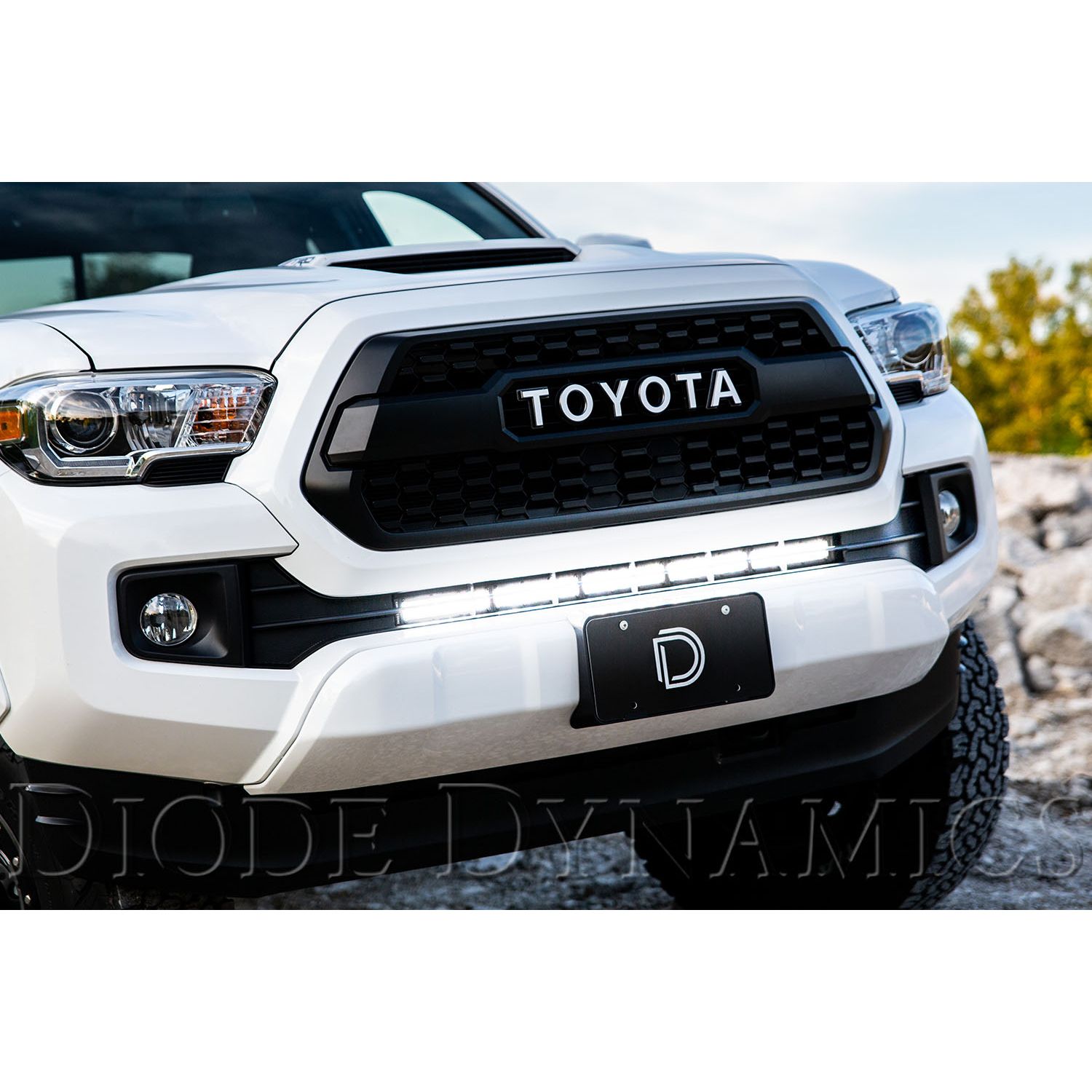Light bar featuring advanced TIR optics for high efficiency and focus.