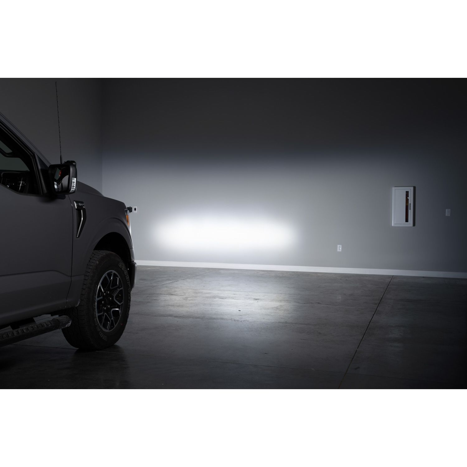 Pod light featuring advanced TIR optics for high efficiency and focus.