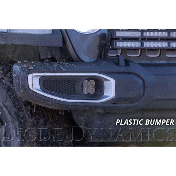 Pod light featuring advanced TIR optics for high efficiency and focus.
