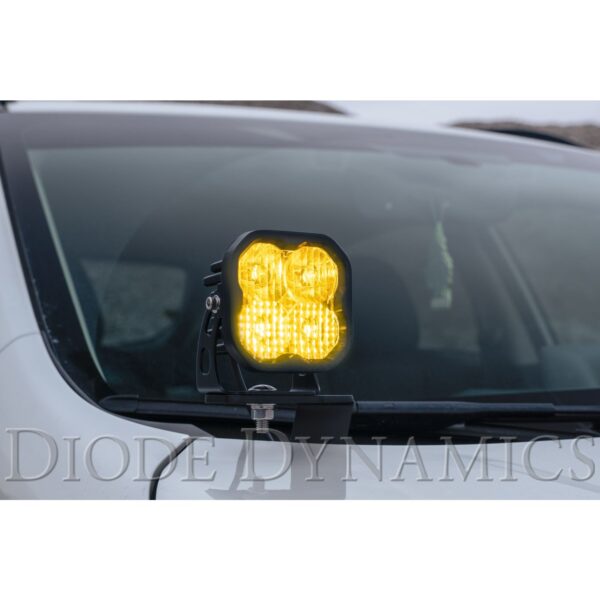 Pod light featuring advanced TIR optics for high efficiency and focus.