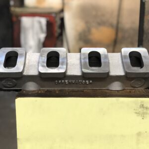 Offenhauser 4063 8 Carb Hemi Log Manifold